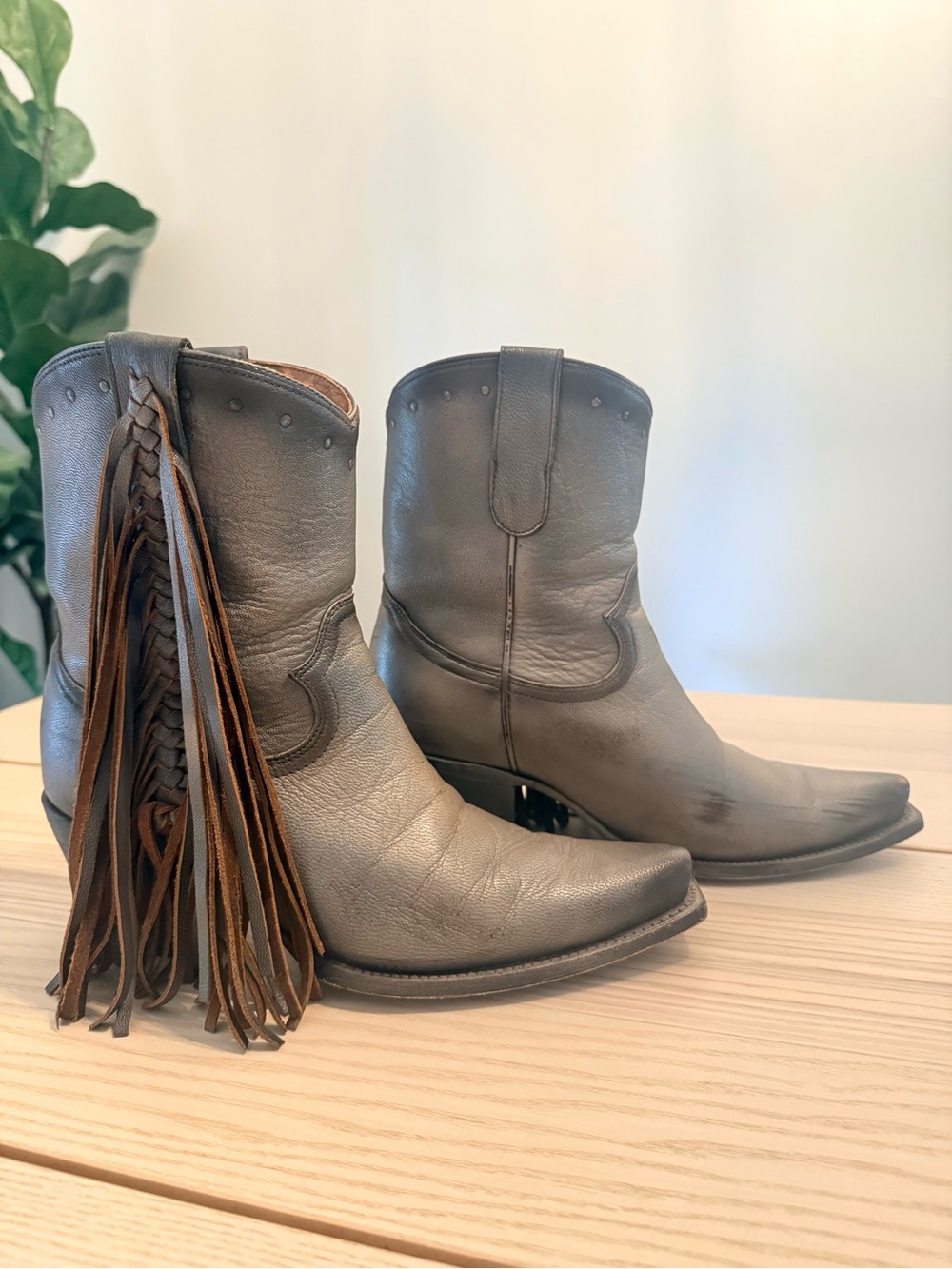 Idyllwind Plaity Please Gunmetal Braided Fringe Booties Womens 9 Miranda Lambert - Picture 2 of 9